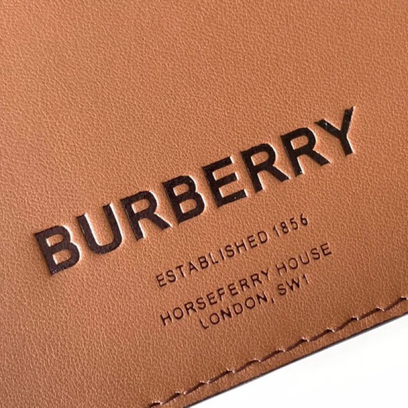 バーバリー 偽物 ロゴ レザー 折りたたみ財布 Bag06979