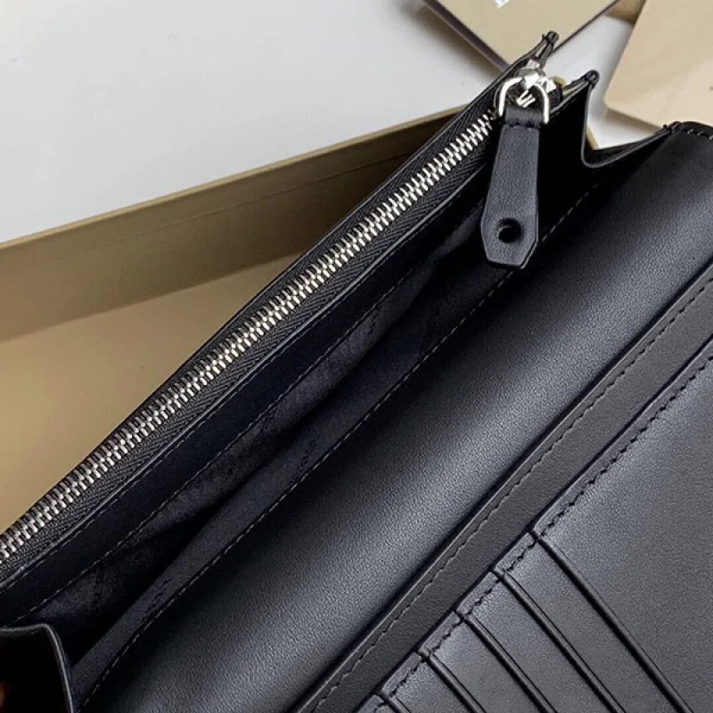 スーパーコピーバーバリー 長財布 偽物 小銭入れ付き Bap68464