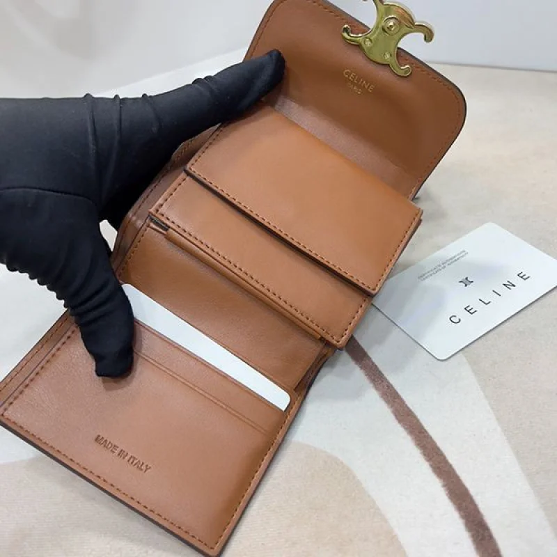 ★日本!!人気!セリーヌ ラムスキンフラップウォレット コピーミニ財布 Cea91916