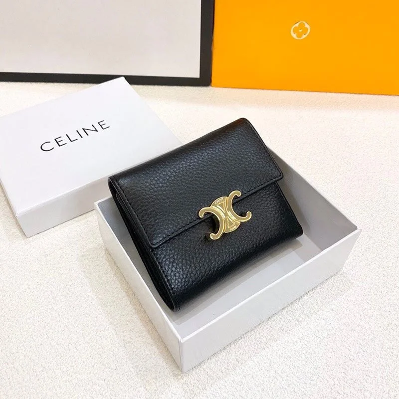 超話題!セリーヌ スモール トリオンフウォレット コピー シャイニー ペプル Cem00753