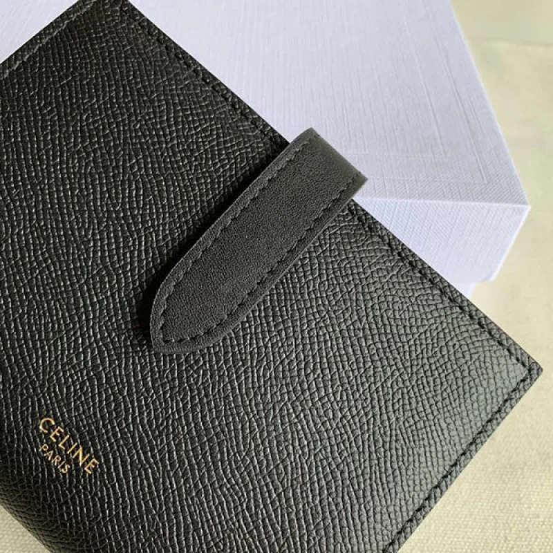 セリーヌ 偽物 ミディアムストラップウォレット 財布N級品 Ceo47189