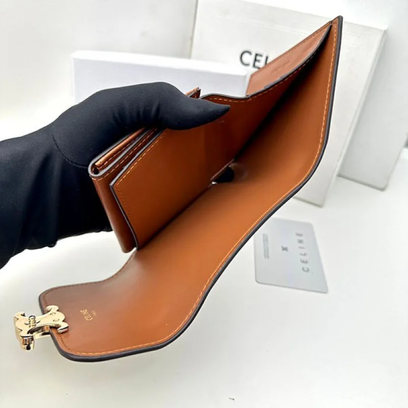大人気!セリーヌ スモール トリオンフウォレット 偽物 Ceo73284
