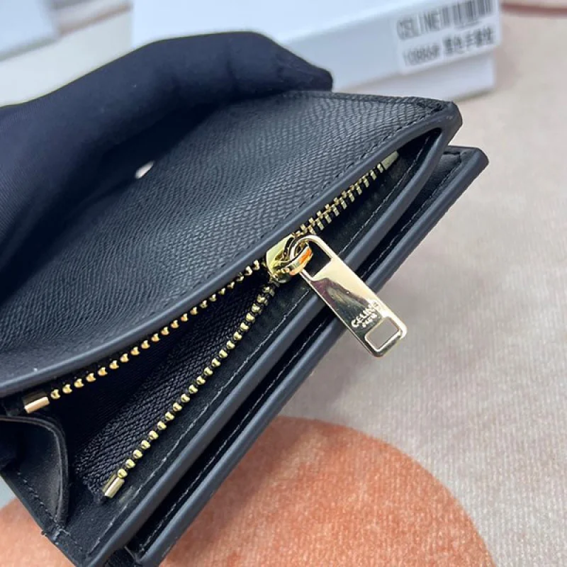 ◆すぐ届く◆セリーヌ コンパクトウォレット ブランドコピー Giftにも♪ Cep69348