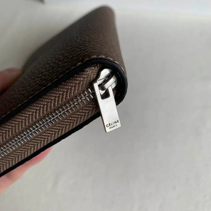 ◆すぐ届く◆セリーヌ ラージ ジップドウォレット 長財布 コピー Cey50198