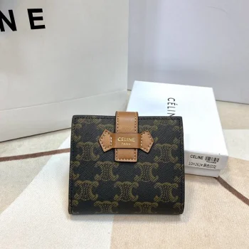 財布 Cew34513 スーパーコピー