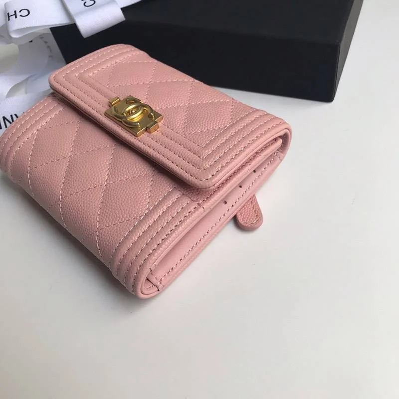 可愛いシャネル 三つ折 ウォレット コピー ボーイ シャネル shc96639