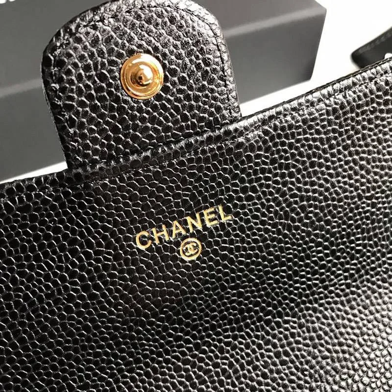 シャネル スーパーコピー 二折りカブセ長財布 キャビア shi38782