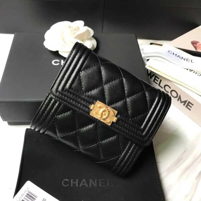 すぐ届く☆ シャネルブランド シャネル 三つ折り財布偽物品 黒 b80734