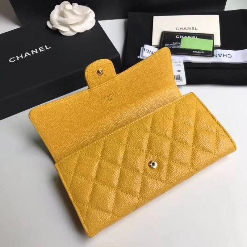 定番人気 シャネル 二折りカブセ長財布 コピー キャビア shb09378