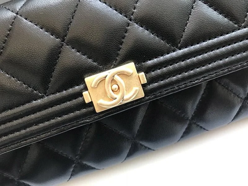 新色☆希少 シャネル 長財布 コピー ボーイ シャネル マトラッセ shk25482