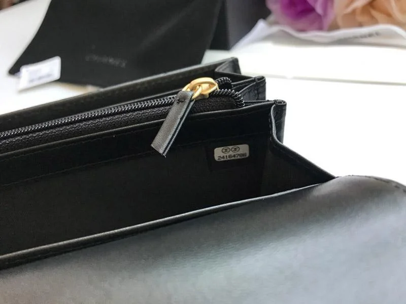 新色☆希少 シャネル 長財布 コピー ボーイ シャネル マトラッセ shk25482