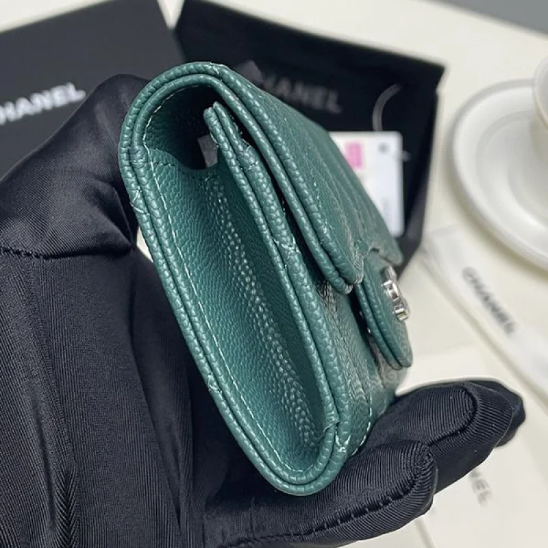 ブティック♪ブランドシャネル 偽物 ミニ財布 キャビア ライトゴールド金具 shl55264
