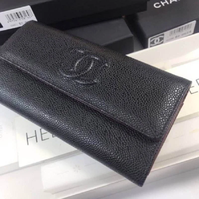 人気 シャネル キャビアスキン コピー ココマーク 二つ折り長財布 sho97441