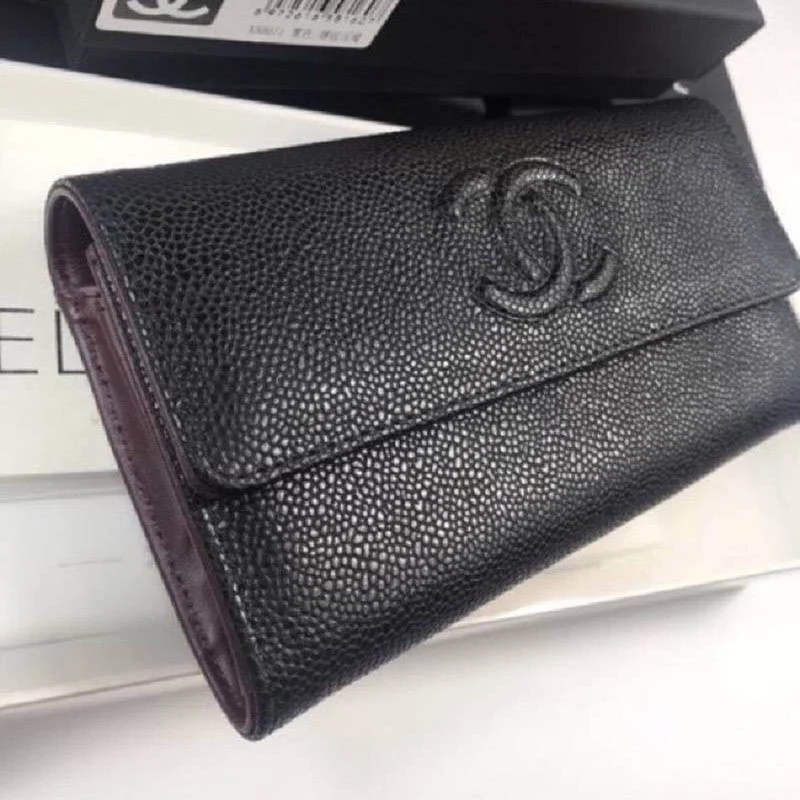 人気 シャネル キャビアスキン コピー ココマーク 二つ折り長財布 sho97441
