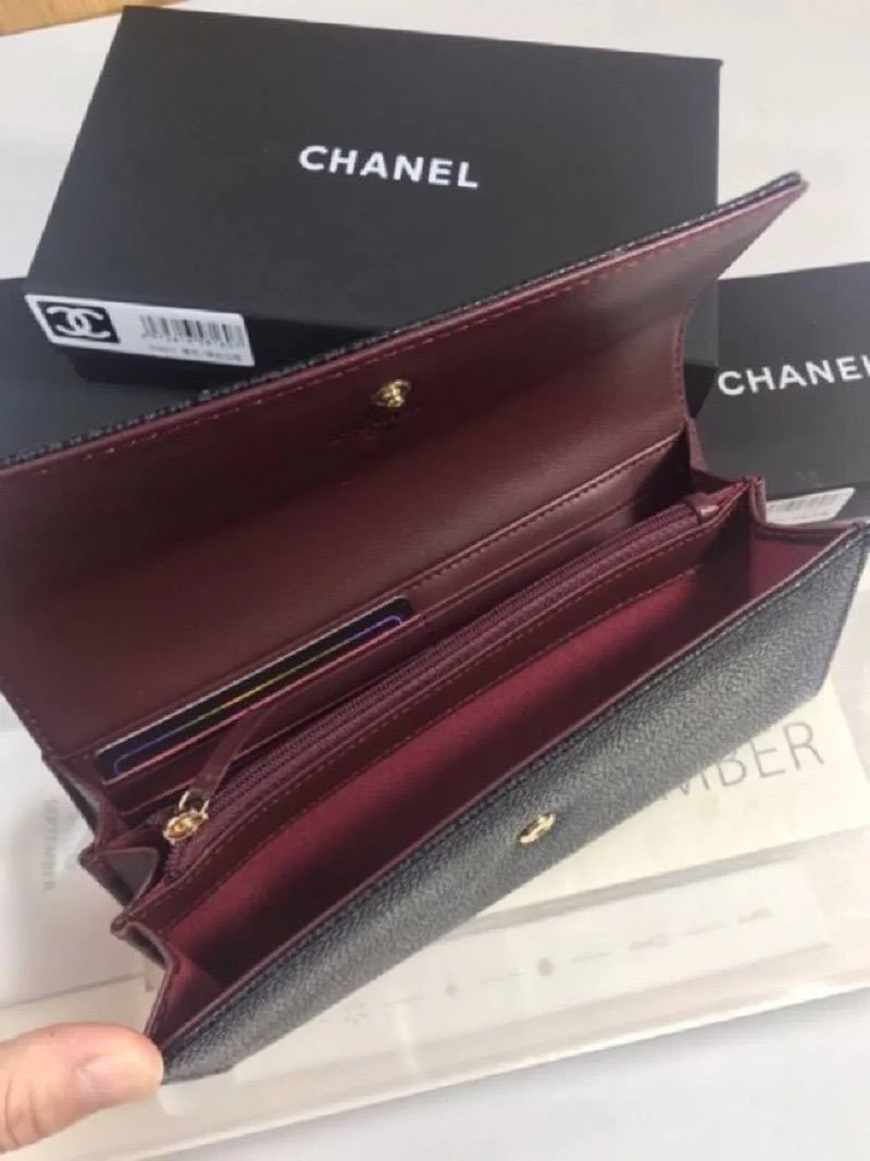 人気 シャネル キャビアスキン コピー ココマーク 二つ折り長財布 sho97441