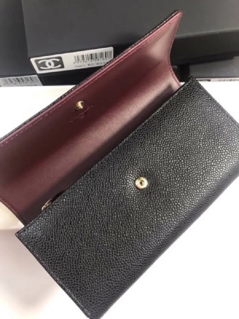 人気 シャネル キャビアスキン コピー ココマーク 二つ折り長財布 sho97441