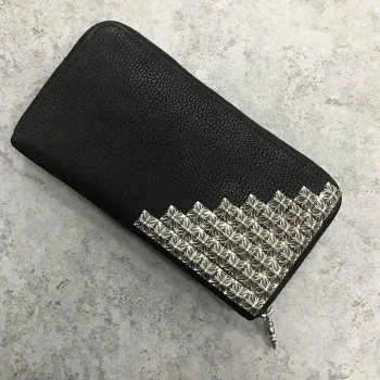 追跡付き発送 クロムハーツ コピー/ RECFピラミッド デストロイBLKレザー長財布 Kuh62681