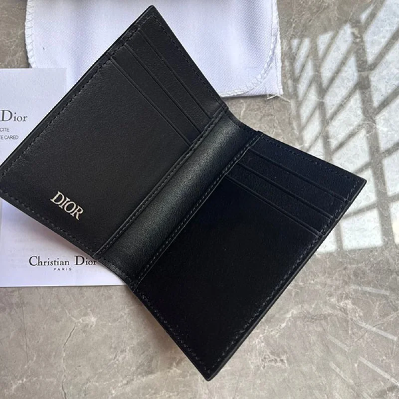 ディオール CD 2つ折りカードホルダー 偽物 2ESCH138CDI_H00N