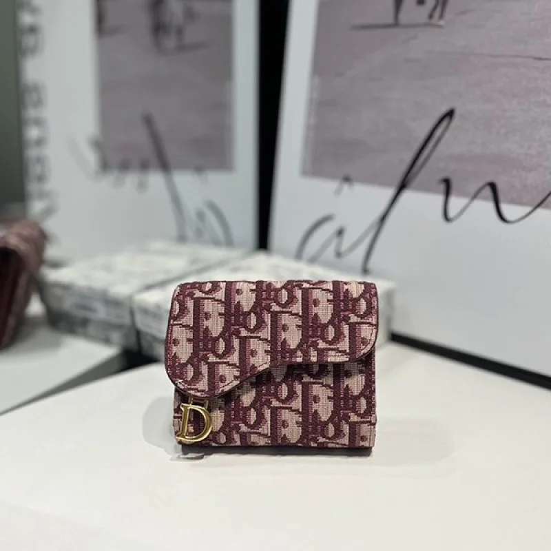 【ディオール】SADDLE D コンパクト ウォレット コピー dea24264