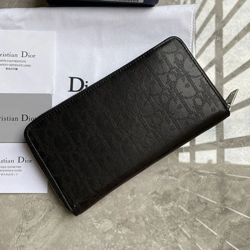 目を惹くカラー ディオール ロングジップウォレット コピー dee01908