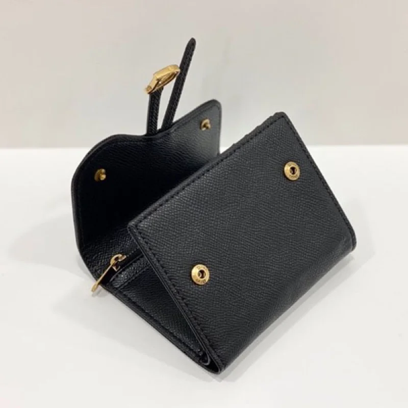 最高級ディオール 偽物 サドルレザーミニ財布 dey18820