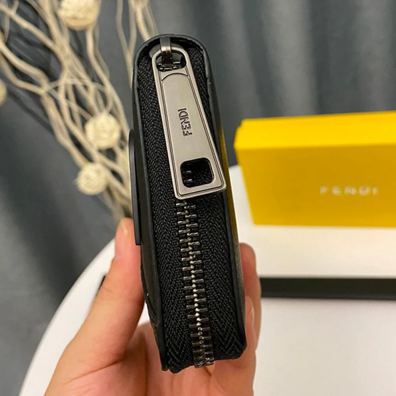 フェンディ ジップアラウンド 最高級長財布 コピー ジッパーウォレット カスタマイズ fea12871