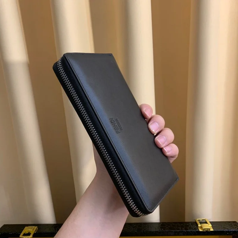 定番フェンディ ジップアラウンド 長財布 コピー ブラック バッグ バグズ ジッパーウォレット カスタマイズ fea27541