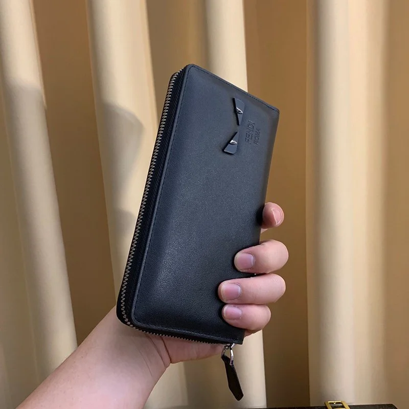 定番フェンディ ジップアラウンド 長財布 コピー ブラック バッグ バグズ ジッパーウォレット カスタマイズ fea27541