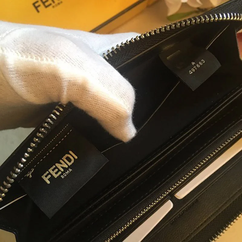 フェンディ バッグ バグズ コピー ブラックレザー 長財布 fee30631