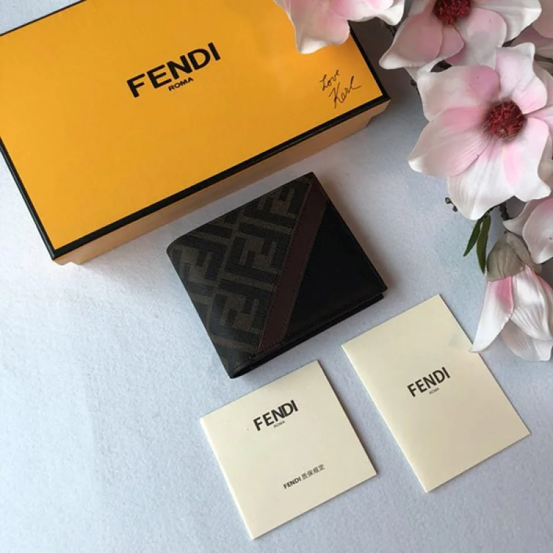 フェンディ コピー ブラウンファブリック 二つ折り財布 fee48867