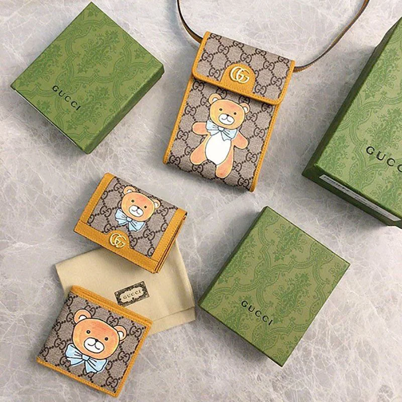 大人気 限定コラボ★KAI x グッチ テディベアウォレット ミニ財布偽物 660510 2YUAG 8695