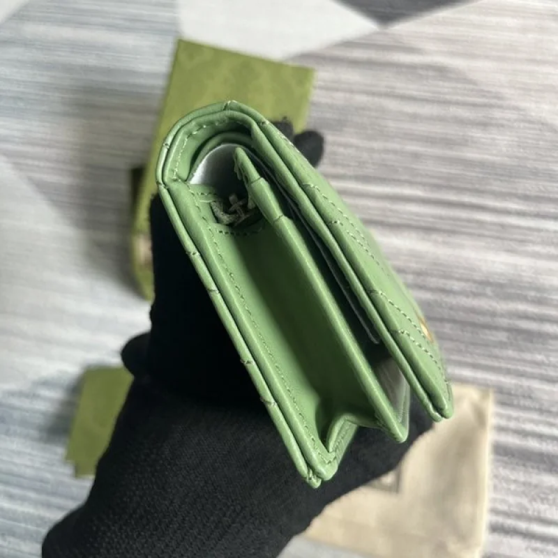 新色☆希少 グッチ GGマーモント コピー 二つ折りウォレット guc58415