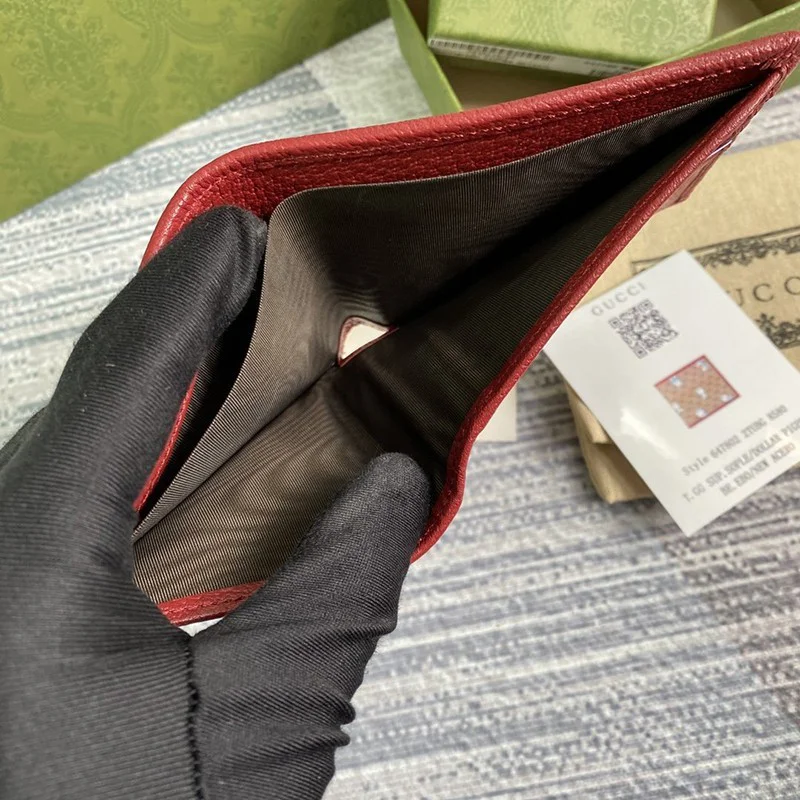 完売前に!グッチ&ドラえもんコラボ 二つ折り財布 コピー gue43637