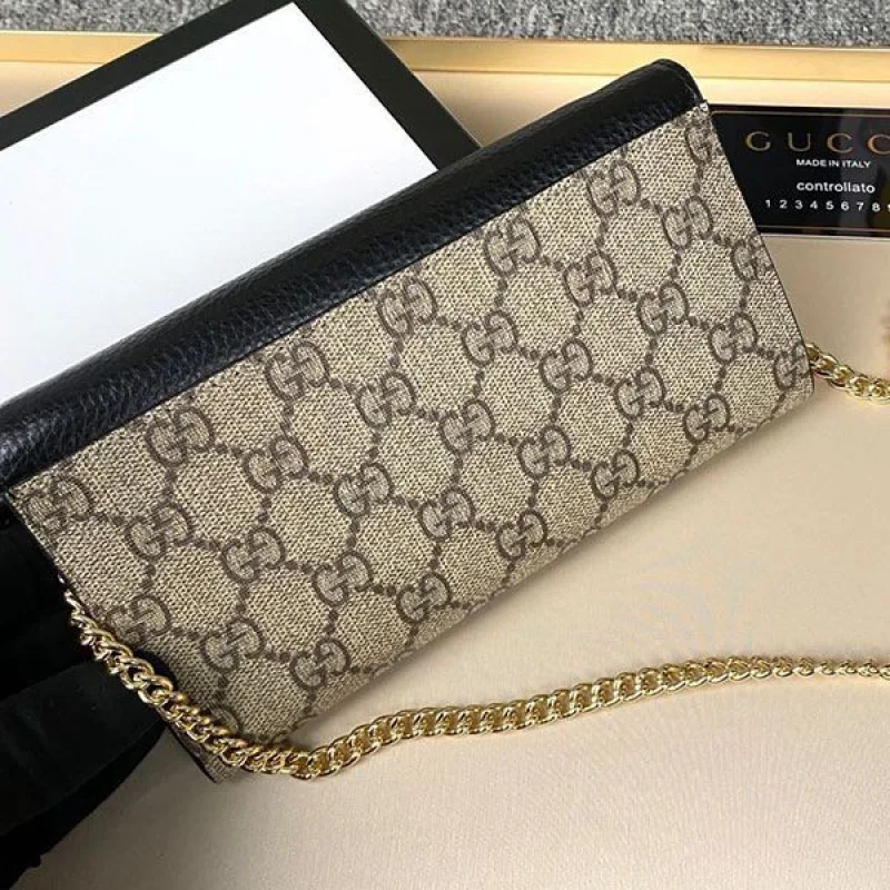 希少 グッチ GGマーモント チェーン付き ウォレット コピー gug64834