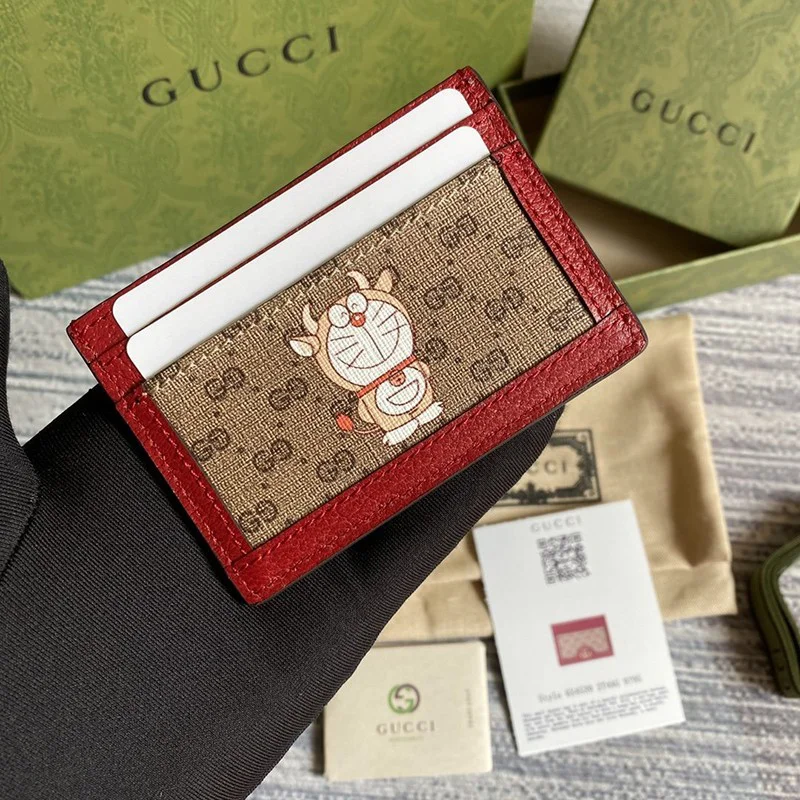 希少色 ドラえもん×グッチスーパーコピー 偽物 プリントGG パスケース カード入 guq40853