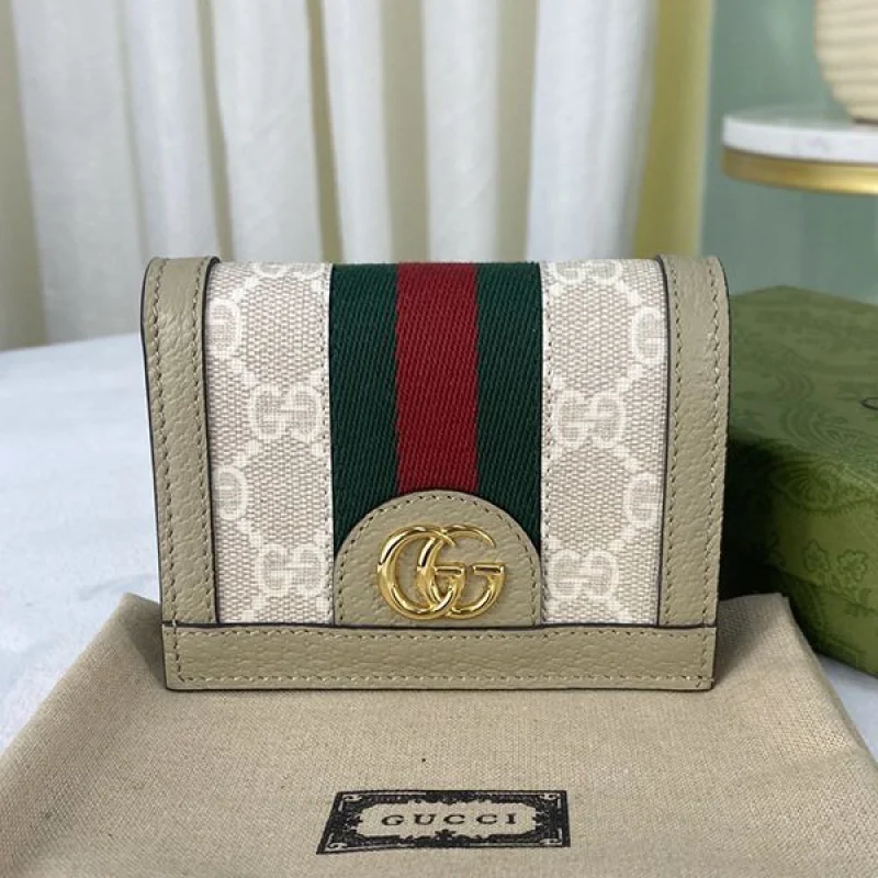 ★日本!!人気!グッチ 折りたたみ財布 2つ折り GGロゴ 偽物 guq67739