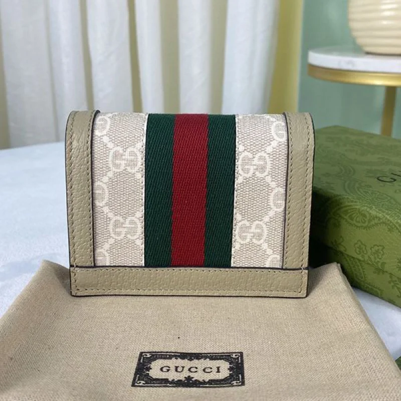 ★日本!!人気!グッチ 折りたたみ財布 2つ折り GGロゴ 偽物 guq67739