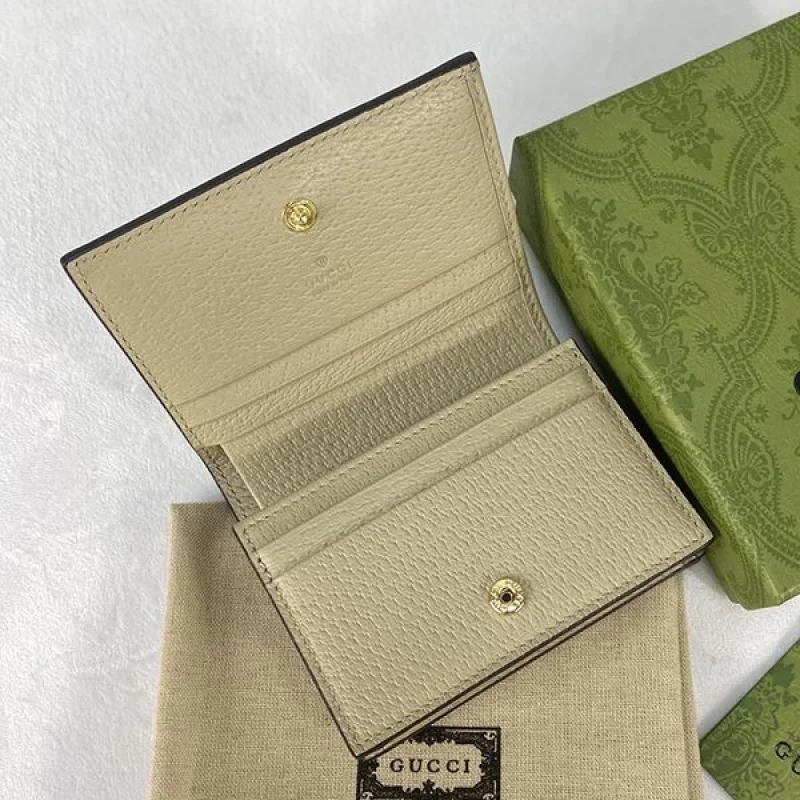 ★日本!!人気!グッチ 折りたたみ財布 2つ折り GGロゴ 偽物 guq67739
