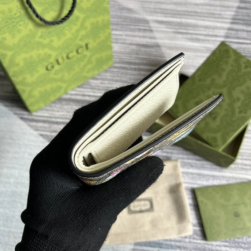 信用第一♪グッチ コピー GGスプリーム コンパクト ウォレット gux26885