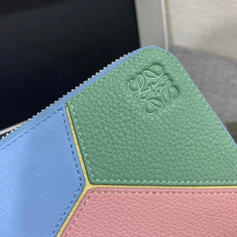 可愛いロエベ 財布 パズル コピー ラウンドジップ ウォレット lob69387