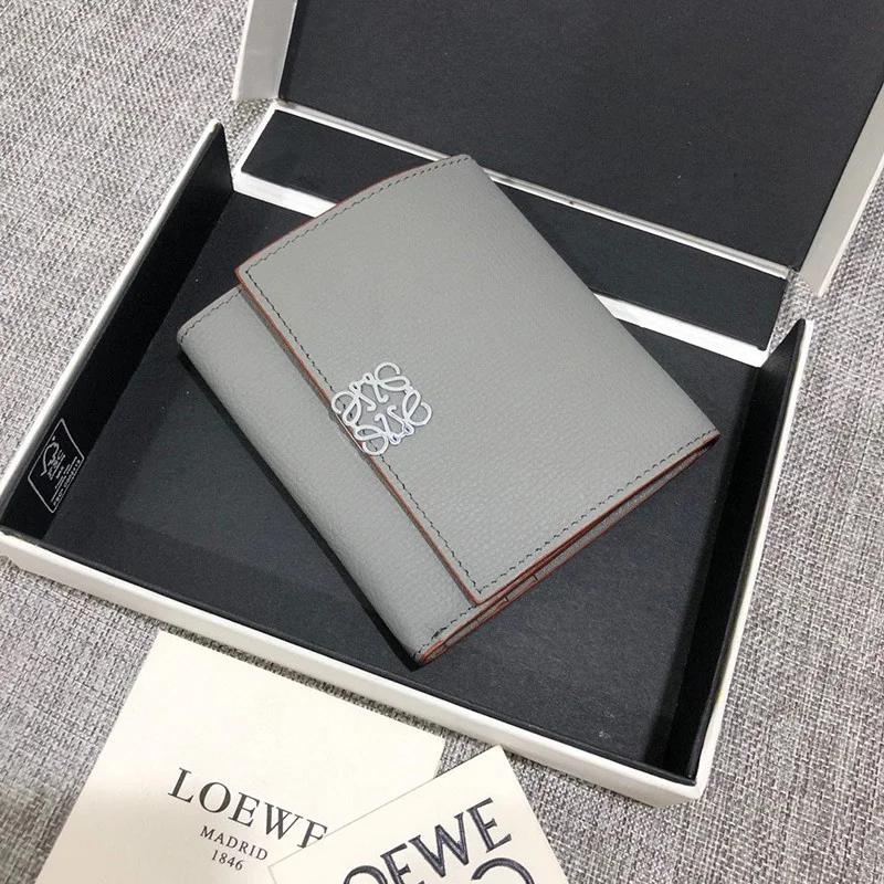 21-22AW【ロエベ ウォレット 偽物】 アナグラム トリフォルド 6 cc ウォレット loy75932