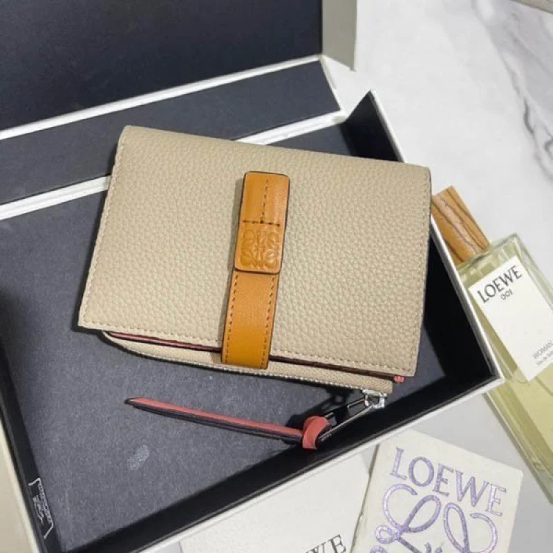 【ロエベ】新作スリムジップ二つ折り財布 コピー Slim Zip Bifold Wallet loe53059