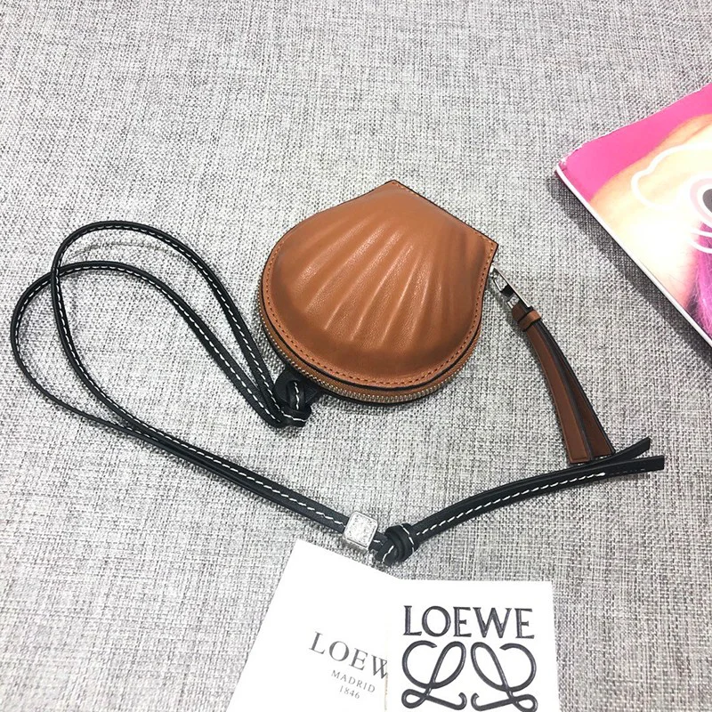 目を惹くカラー ロエベ 財布 スーパーコピー シェル ポーチ ミニ log21856