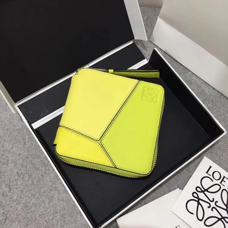 超話題!ロエベ◇パズル 偽物 ラウンドジップ二つ折り財布 loi03845