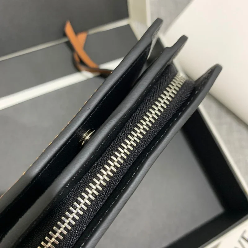 最安値挑戦 ロエベ トトロ財布 コピー★トトロダストバニーコンパクトジップ ウォレット lol15415