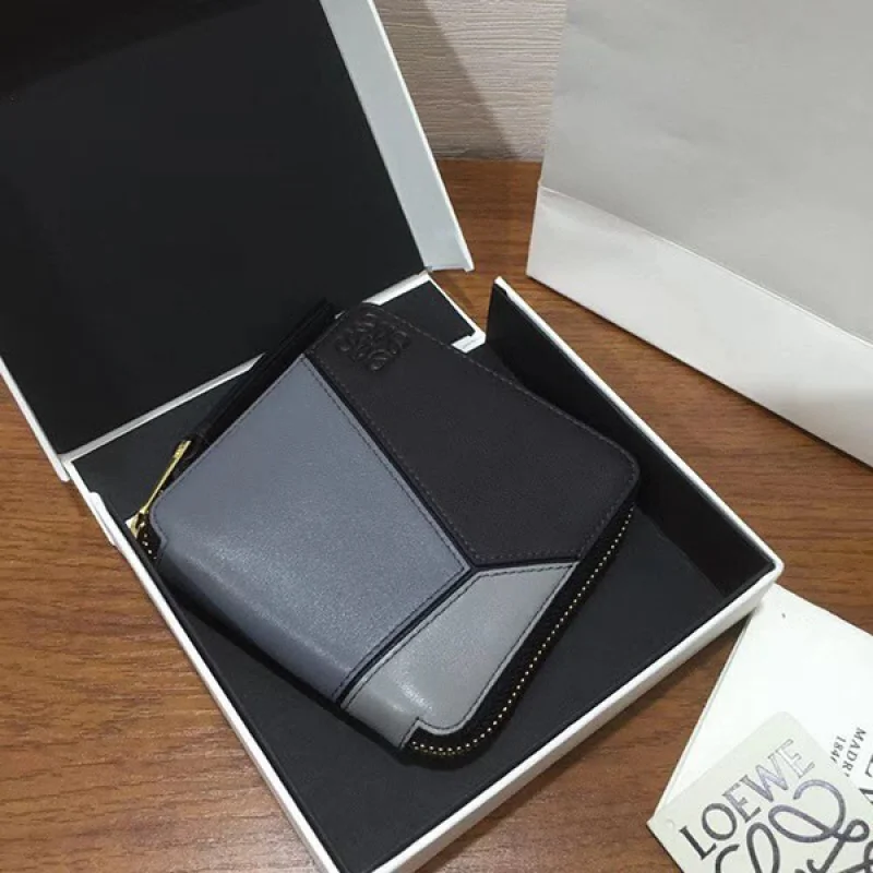 可愛い ロエベ◇パズル◇ラウンドジップ二つ折り財布 コピー lox74910