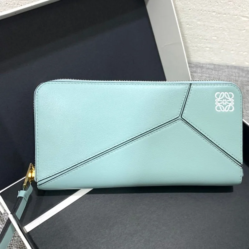 21AW新作ロエベ 財布 パズル パロディ ラウンドジップ ウォレット loi26540