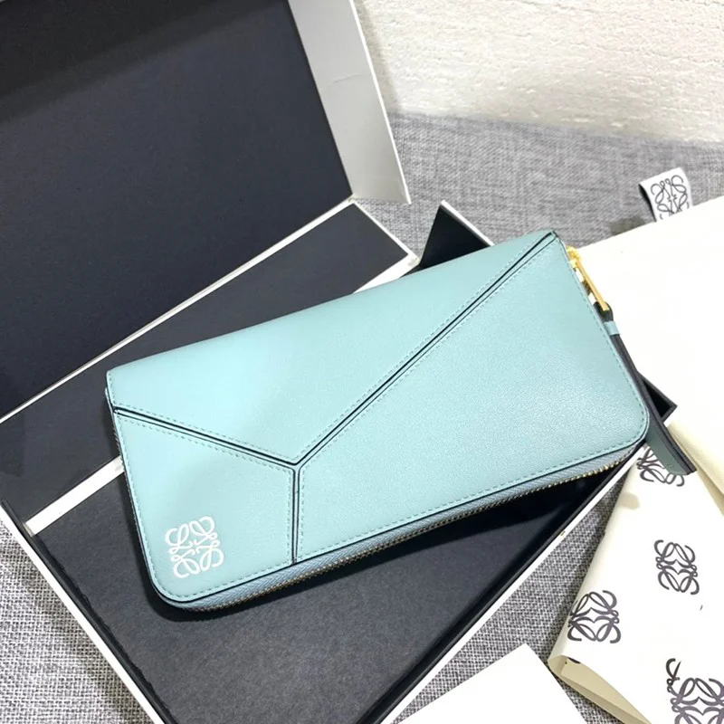 21AW新作ロエベ 財布 パズル パロディ ラウンドジップ ウォレット loi26540