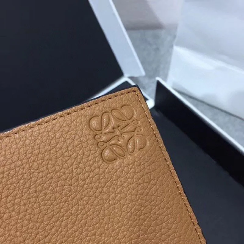 21-22AW ロエベ アナグラム トライフォールド 財布 偽物 loq29084