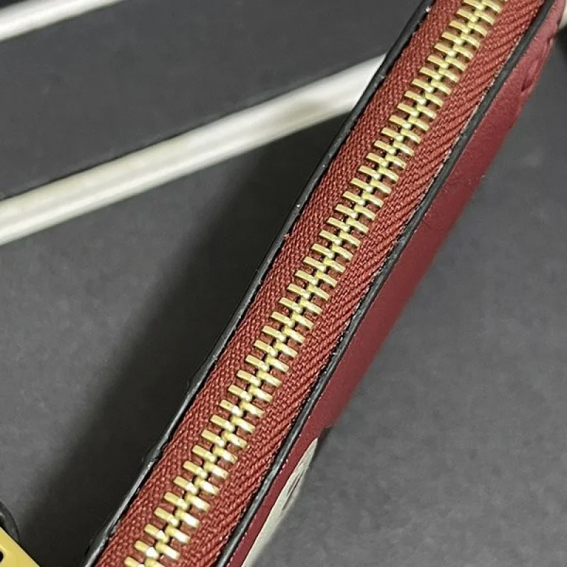 ロエベ 千と千尋の神隠し コピーカオナシ コイン カードホルダー lot19883